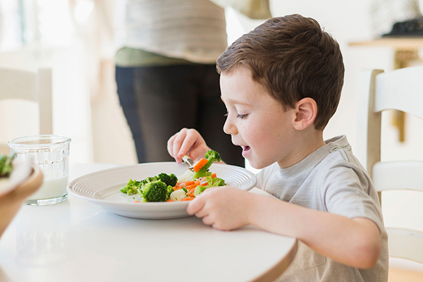 Getting your kids to eat more veggies | Parkview Health