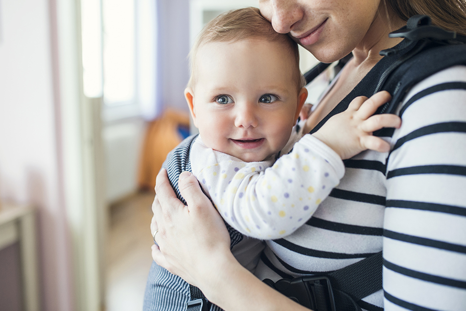 How to put shop baby in baby carrier